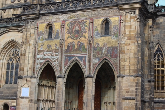 PRAGA12