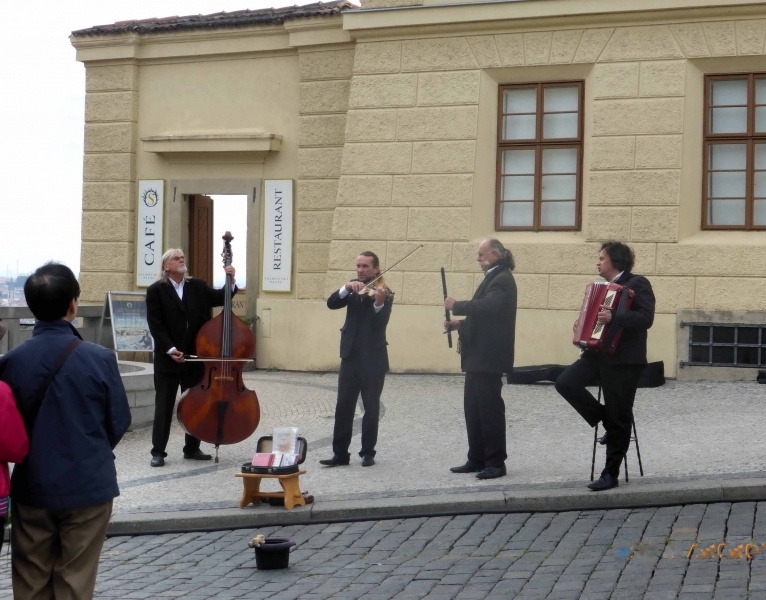 PRAGA7